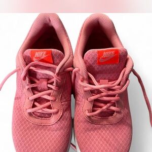 Nike Women's Coral Sneakers